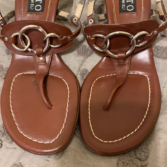 New heel Taps on Brown strappy sandals with wooden heel - Picture 8 of 8